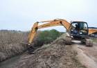 El municipio continúa con la limpieza de los canales de desagües pluviales