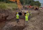 Avanza la obra de entubado del canal de desagüe de Barrio Parque