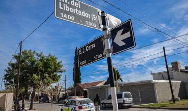 Ya rige el cambio en el sentido de circulación de calle E. J. Carrá
