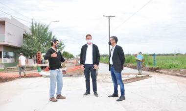 La pavimentación de calles avanza en distintos frentes