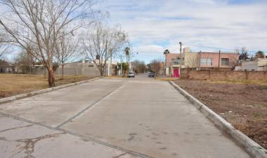 Culminó la pavimentación del cruce de vías de calle San Juan y se avanza en el de calle Perú
