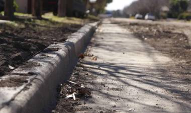 Más calles de barrio San Cayetano contarán con cordón cuneta