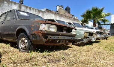 El municipio rematará cerca de cien vehículos retenidos años atrás