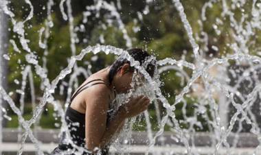 La ola de calor no afloja: se espera que la máxima llegue a 40° este martes