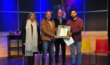 La Comedia San Francisco, recibió reconocimiento del Municipio