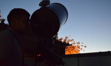 La Luna y Saturno podrán ver en agosto desde el Observatorio de la UTN