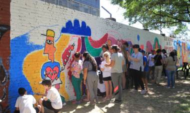 Nuevo mural conmemora el Día Internacional de las Personas con Discapacidad