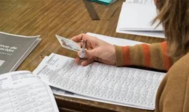 Récord en Córdoba: Ayer ganaron 56 mujeres diferentes intendencias y comunas