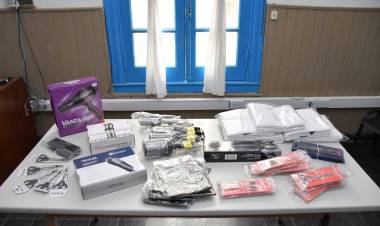 Acompañamos con la entrega de nuevas herramientas para el desarrollo del curso de peluquería de CEDER