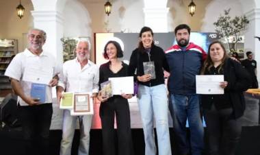 Circe Maia se quedó con el premio Burnichon al Mejor Libro Editado de Córdoba