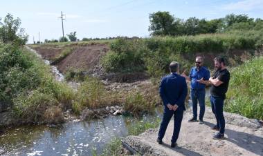 Continúan las tareas de rectificación, limpieza y acondicionamiento de canales de desagües