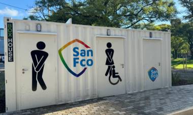 Bernarte dejó inaugurado el primer baño comunitario de San Francisco