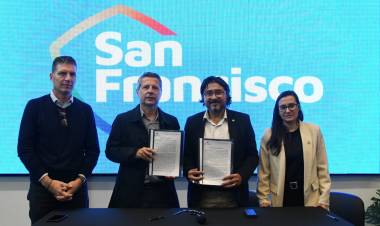 Bernarte firmó con la UTN un convenio para mejorar la plataforma de estacionamiento medido