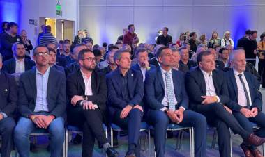 Bernarte participó de la reunión de la Región Centro donde se defendió al interior productivo del país