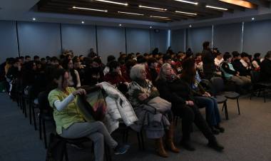 Estudiantes del Ipet N° 50 se capacitaron en seguridad vial