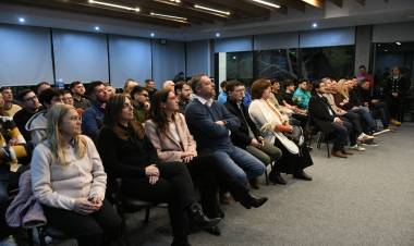 La carrera de Diseño Industrial del CRES celebró sus primeros 10 años de formación en la ciudad 