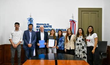 Ambiente firmó convenio con la Red Argentina de Municipios para desarrollar políticas locales frente al cambio climático