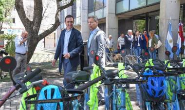 El programa “Re Circulando” entregó 50 bicicletas en San Francisco