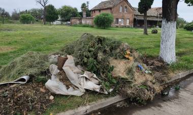 El municipio limpió minibasurales en diferentes puntos de la ciudad