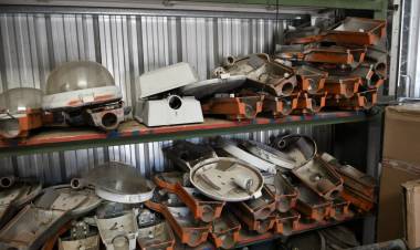 Integración Urbana: San Francisco dona a Frontera carcasas de alumbrado público en desuso