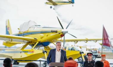 Lucha contra el fuego: Córdoba suma tres aeronaves y fortalece la mayor flota aérea contra incendios de Argentina