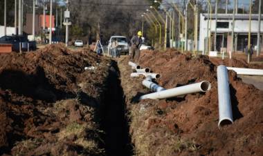La Municipalidad impulsa obras de cloacas en Brisas del Sur y barrio San Francisco