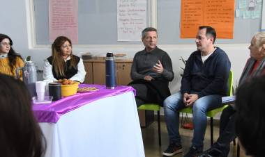 Bernarte acompañó una jornada de rondas de mujeres y valoró el trabajo del Punto Mujer