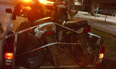 Retuvieron dos motocicletas tras intentar acceder a la senda peatonal y bicisenda en altura