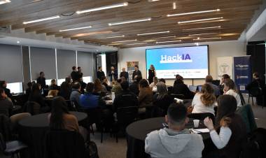 HackIA: 25 empresas de San Francisco incorporan la inteligencia artificial en sus procesos productivos