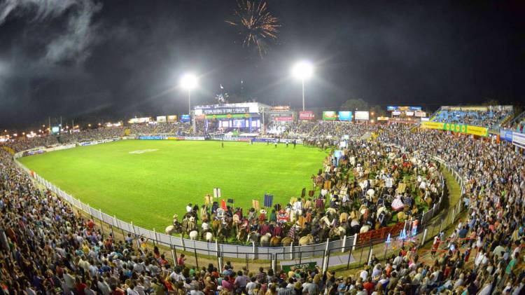 "Sin vacuna y sin cura" no habrá edición 2021 del Festival de Doma y Folclore