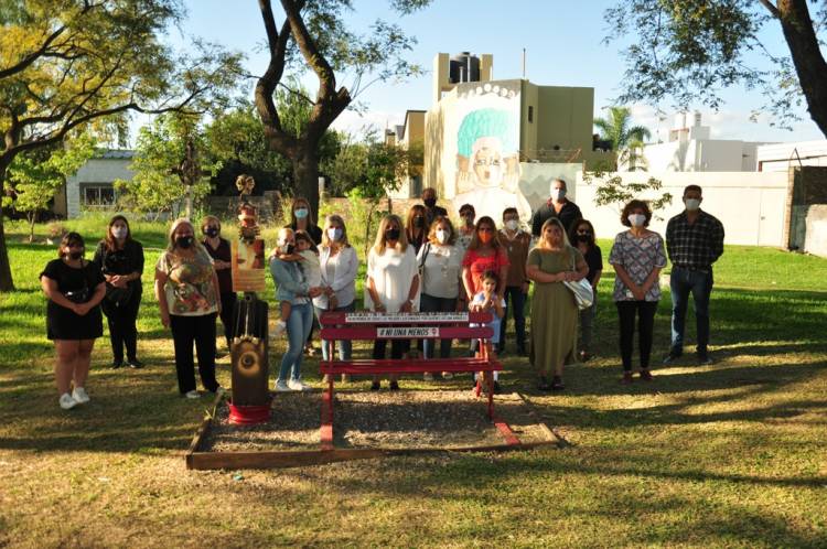 Mes de la mujer, emotivo homenaje en el cierre de actividades