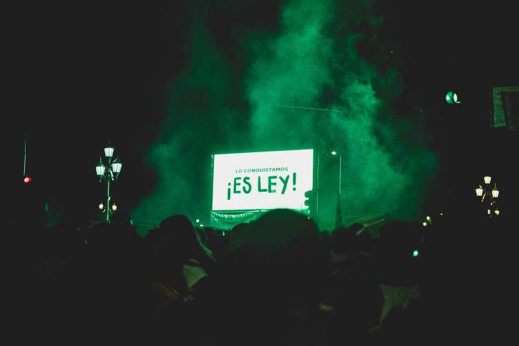 Oficializan el protocolo para la interrupción legal del embarazo