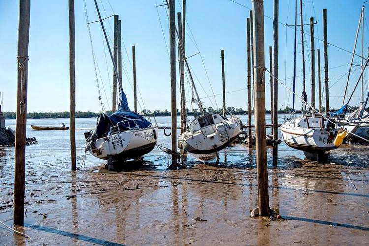Nación formaliza la "emergencia hídrica" por la bajante en el río Paraná