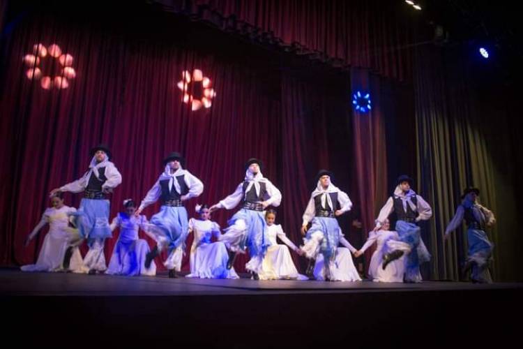 El Ballet Municipal Patria despide el año con el espectáculo “Fusionando Paisajes”