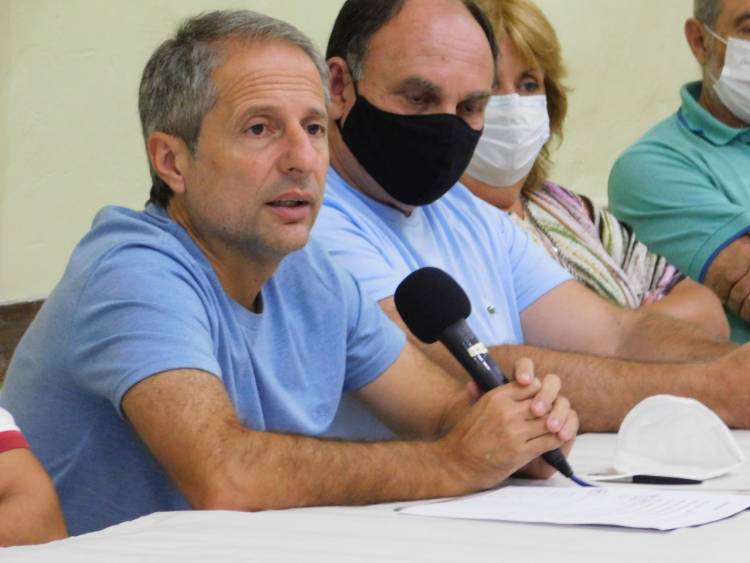 El intendente con vecinalistas: “Nos ayudan a resolver los problemas reales”