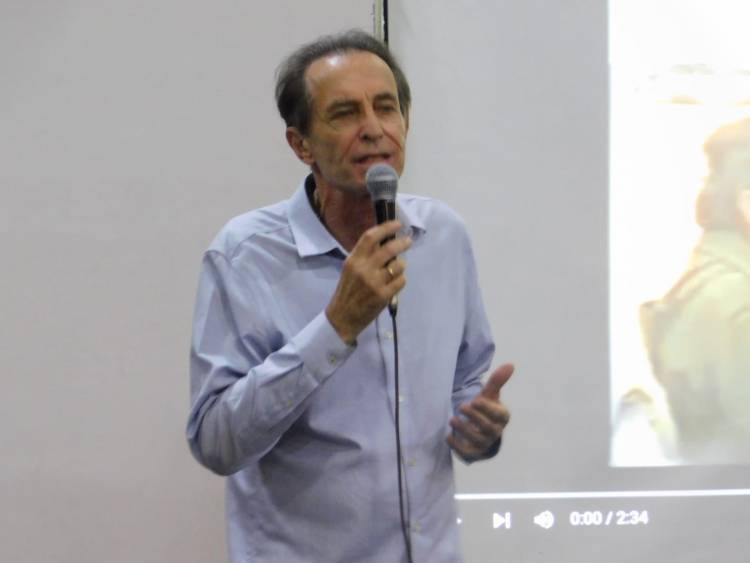 Nicolás Kasanzew emocionó con sus relatos de la Guerra de Malvinas