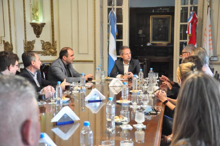 El intendente Bernarte recibió a su par italiano de Capriva del Friuli
