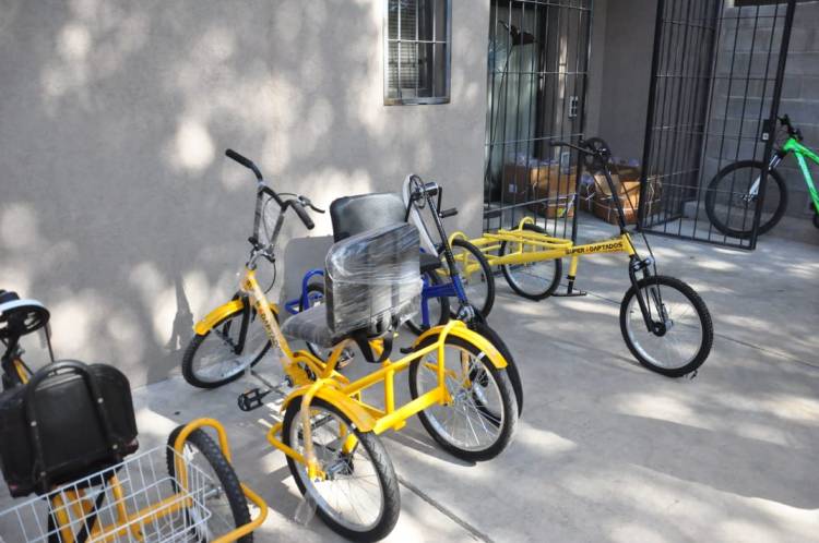 El municipio firmó un convenio para la adquisición de bicicletas adaptadas