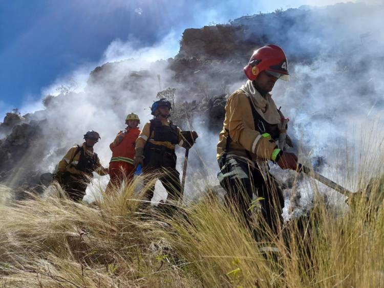 Está contenido en un 90% el incendio en la zona de Punilla