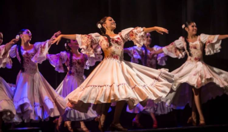 Festival Interprovincial de Danzas Folclóricas