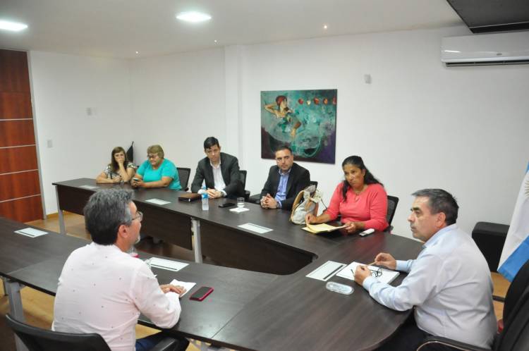El intendente a cargo Gustavo Klein se reunió con vecinalistas de barrio La Milka