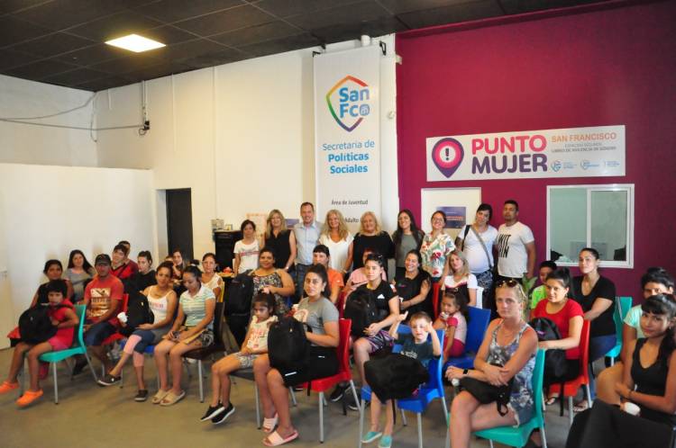 Se entregaron ajuares del Programa Protección de la embarazada y su bebé