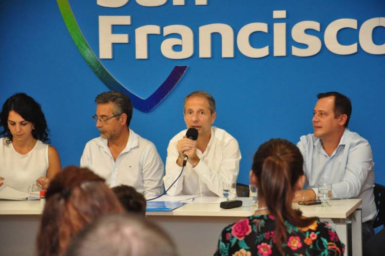 Se entregaron 12 escrituras sociales