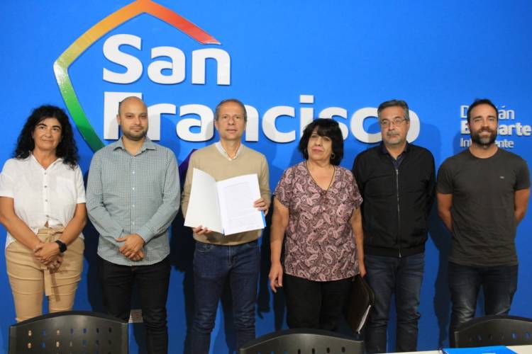 El municipio firmó convenio marco para regularizar construcciones no registradas