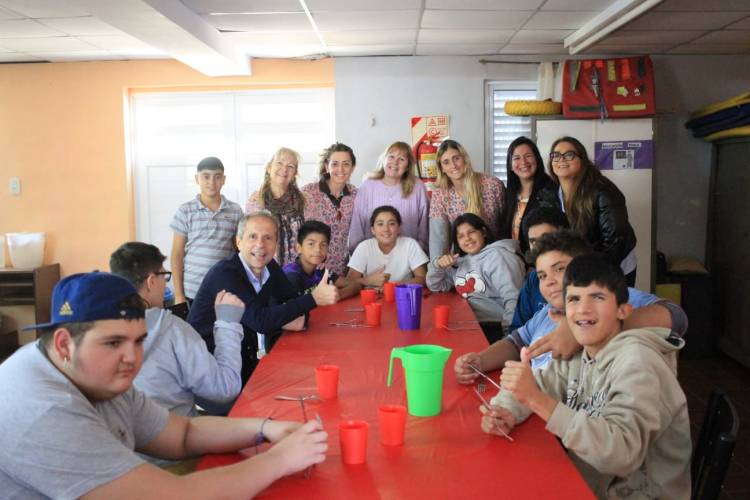 Bernarte visitó el Centro Educativo Instituto de Modalidad Especial Don Orione