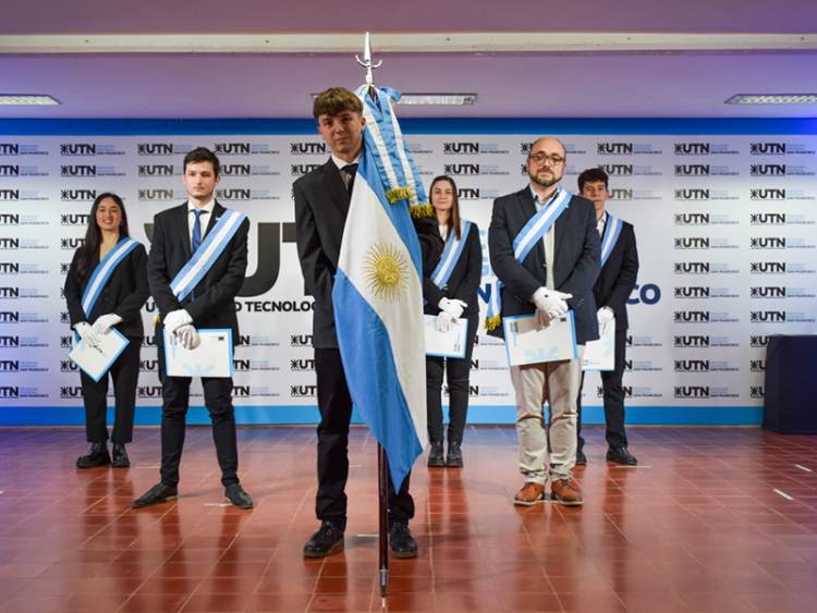 Se designó al nuevo abanderado y escoltas de UTN San Francisco