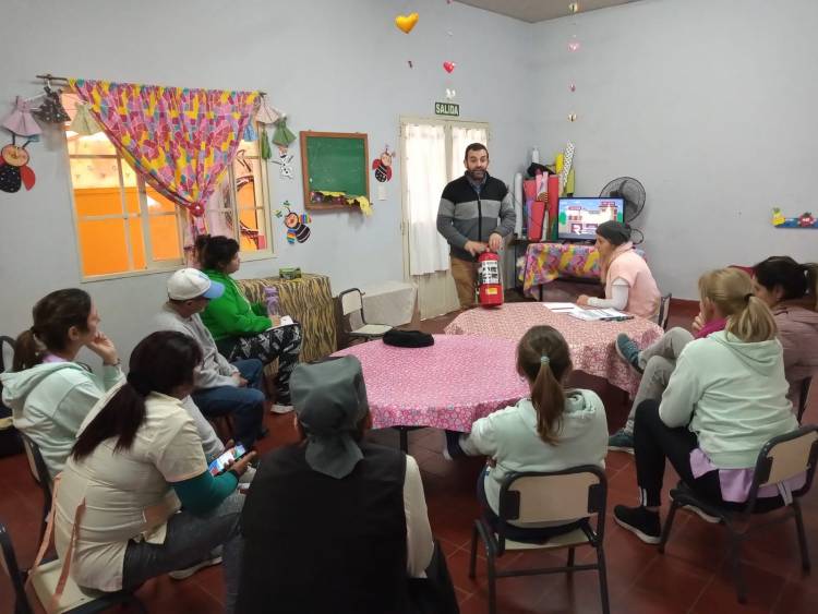 Jornadas de Capacitación en Seguridad y Evacuación ante Emergencias