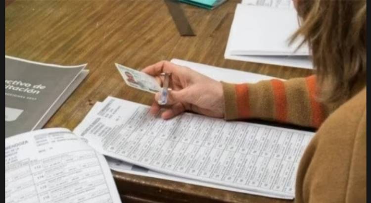Récord en Córdoba: Ayer ganaron 56 mujeres diferentes intendencias y comunas