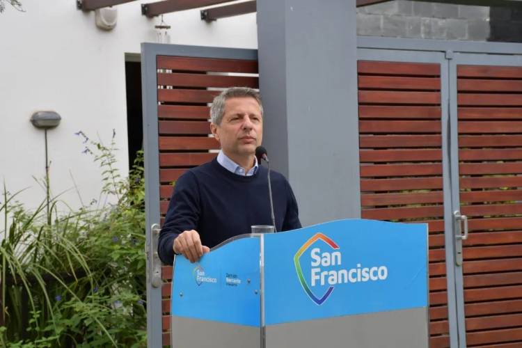 El gas natural llega a más barrios de la ciudad