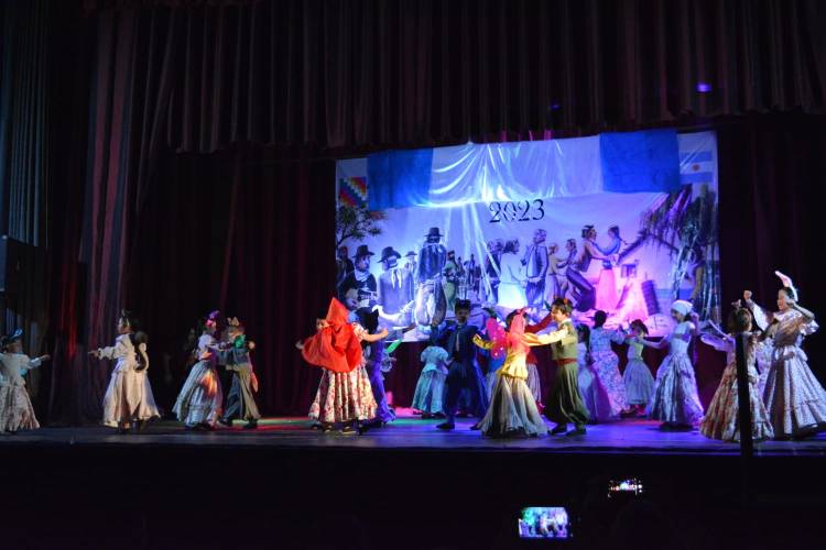 La Escuela Municipal de Danzas Folklóricas cumple 55 años